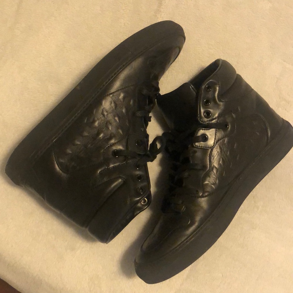 Black Balenciaga’s